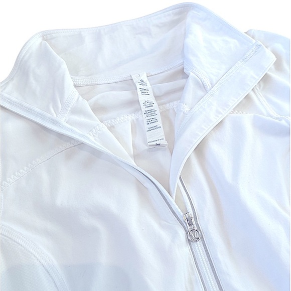 LULULEMON Sun Runner Hybrid Pullover in White, Size 2 - Picture 8 of 12